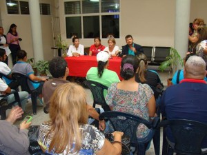 En rueda de prensa la primera combatiente de Independencia, Naivé Acosta, entregó los recursos y anunció la programación para la “Semana del Niño”