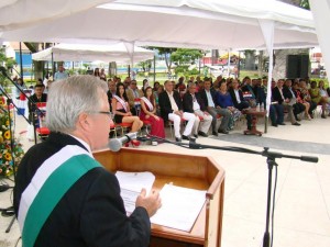 El diputado Néstor León recibió la orden San Rafael Arcángel en su primera clase