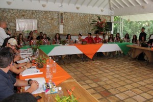 El presídium estuvo conformado por los miembros de la Junta de Fiestas Patronales y autoridades municipales